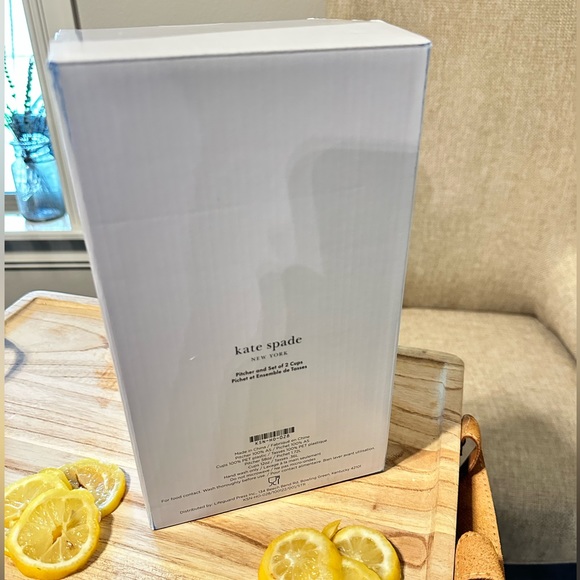 New in Box - unopened Kate Spade New York Lemonade Pitcher & Set of 2 Cups - Picture 4 of 9